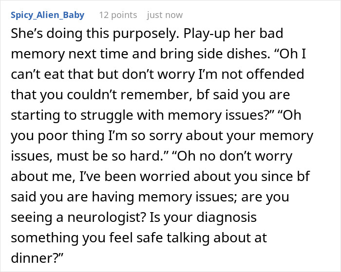 Comment suggesting using sarcasm about memory issues when boyfriend's family puts bacon in everything, referencing being Jewish.