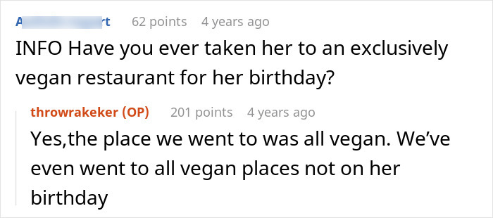Screenshot of a conversation discussing refusing to eat a vegan meal prepared for a girlfriend's birthday celebration. Screenshot of a conversation discussing refusing to eat a vegan meal prepared for a girlfriend's birthday celebration.