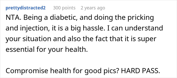Comment on woman refusing to risk health for sister&rsquo;s wedding photo, highlighting diabetes and health concerns.