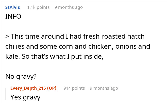 Reddit comments discussing a unique twist on chicken pot pie with fresh roasted hatch chilies and no gravy.