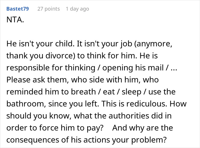 Comment discussing a woman not warning ex about passport revocation, leaving him stranded at the airport.