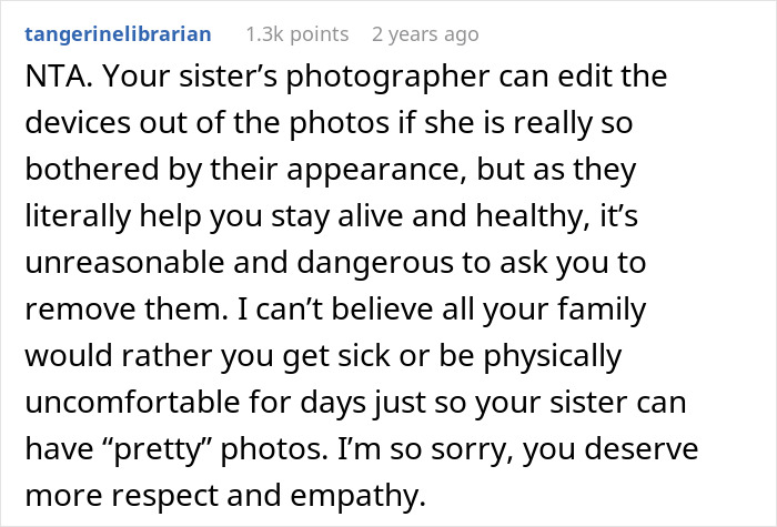 Comment discussing a woman refusing to risk her health for her sister&rsquo;s wedding photo aesthetic, upsetting family members.