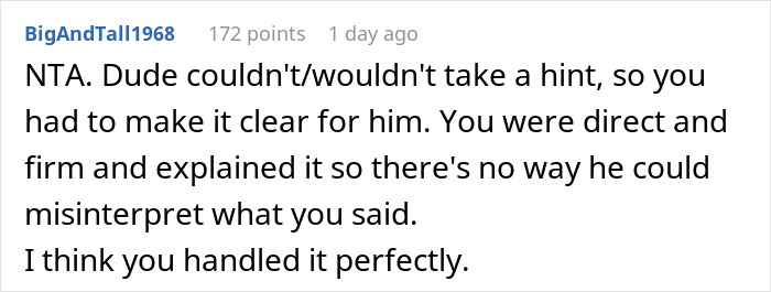 Screenshot of a Reddit comment discussing a woman telling a gym guy she&rsquo;s not there to make friends.