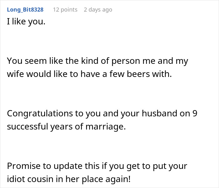 Screenshot of a Reddit comment where a woman claps back at cousin insulting her wedding, mentioning marriage success.