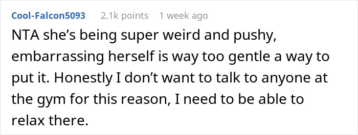 Comment on Reddit discussing a man avoiding a gym stalker who becomes aggressive after rejection.