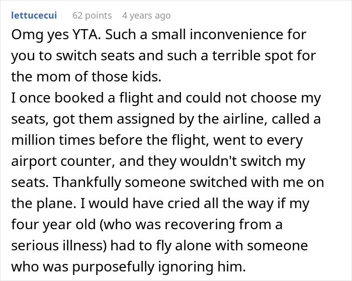 Comment discussing airplane seat switching and a mother ignoring her children during a flight conflict situation.