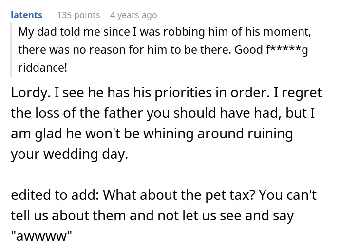 Text comment discussing a bride replacing kids with pets at her wedding and parents' reactions online.