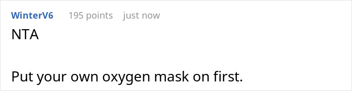 Screenshot of an online comment discussing a teacher paying family&rsquo;s bills and facing backlash after deciding to stop.