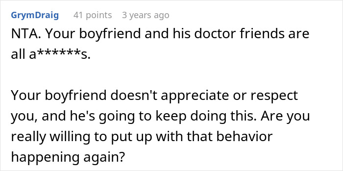 Online comment criticizing boyfriend and his friends for disrespect and privacy demands at a party.