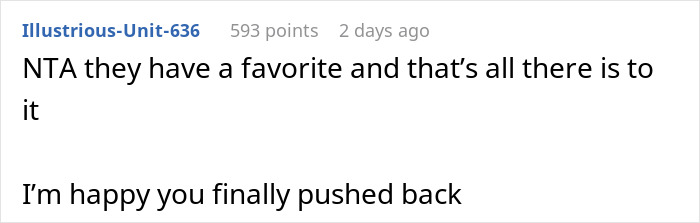 Screenshot of a Reddit comment where a user supports a woman clapping back at her cousin insulting her wedding.
