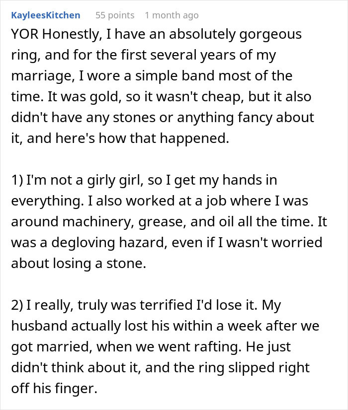 Comment explaining why a woman refuses to wear her engagement ring, describing practical reasons and concerns about losing it. Comment explaining why a woman refuses to wear her engagement ring, describing practical reasons and concerns about losing it.