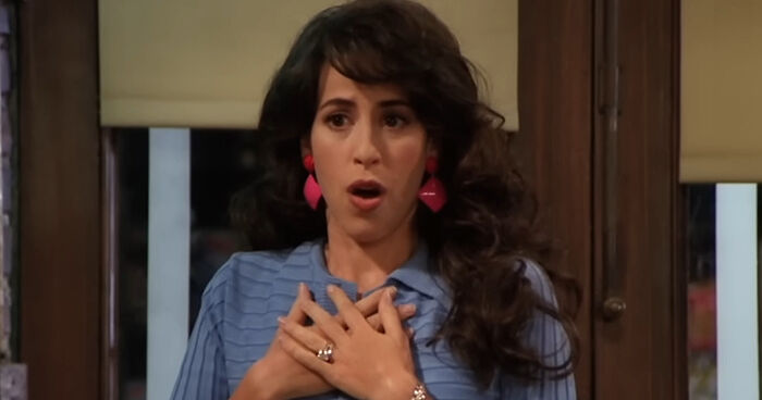 Iconic ‘Friends’ Actress, 63, Stuns Fans With Gray Hair In Rare Red Carpet Appearance