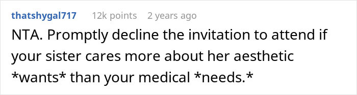 Reddit comment emphasizing woman refusing to risk her health for sister&rsquo;s wedding photo aesthetic, upsetting family.
