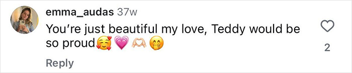 Comment from a fan praising a beloved child star from Good Luck Charlie for her grown-up look at 16.