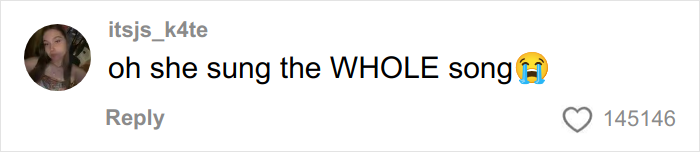 “My Worst Nightmare”: Stranded Passengers Get A Free Concert They Never Asked For “My Worst Nightmare”: Stranded Passengers Get A Free Concert They Never Asked For