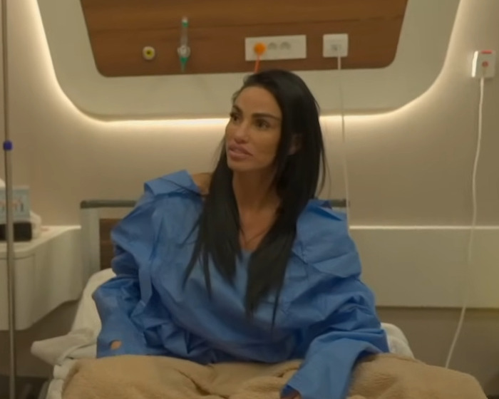 &ldquo;Is Her Butt Leaking?:&rdquo; Katie Price Flaunts Results Of Her &ldquo;Painful&rdquo; BBL Surgery During Holiday