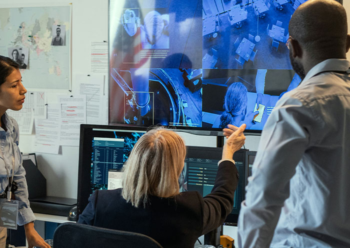 50 Stories When People Ruined Their Cases By Acting In Dumb Ways