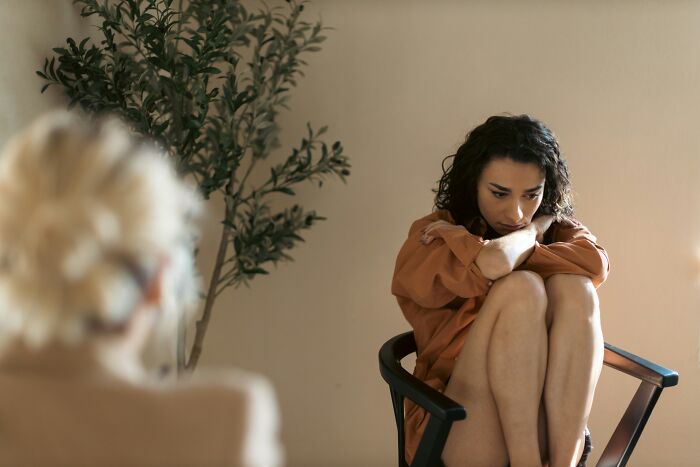 Therapists Reveal The Stories That Quietly Broke Their “No Judgment” Rule