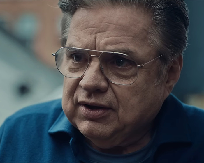 Underrated 90s actor wearing glasses and a blue shirt looks unrecognizable 35 years after starring alongside Julia Roberts. Underrated 90s actor wearing glasses and a blue shirt looks unrecognizable 35 years after starring alongside Julia Roberts.