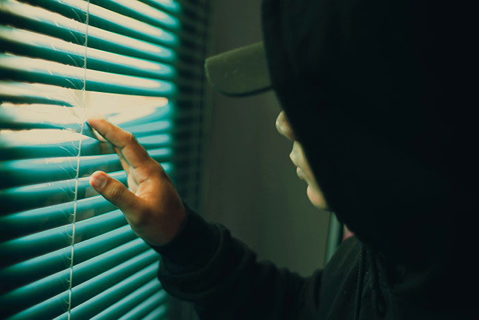 40 People Who Experienced Psychosis Share The Most Terrifying Things They Saw And Felt