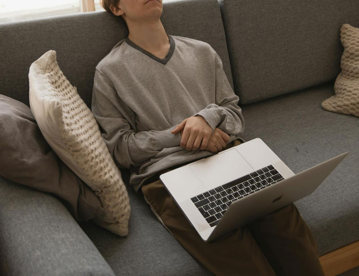 &ldquo;What We Have Here Is A Man-Child&rdquo;: Husband Demands Wife Cancel Plans Over Hair Transplant Surgery