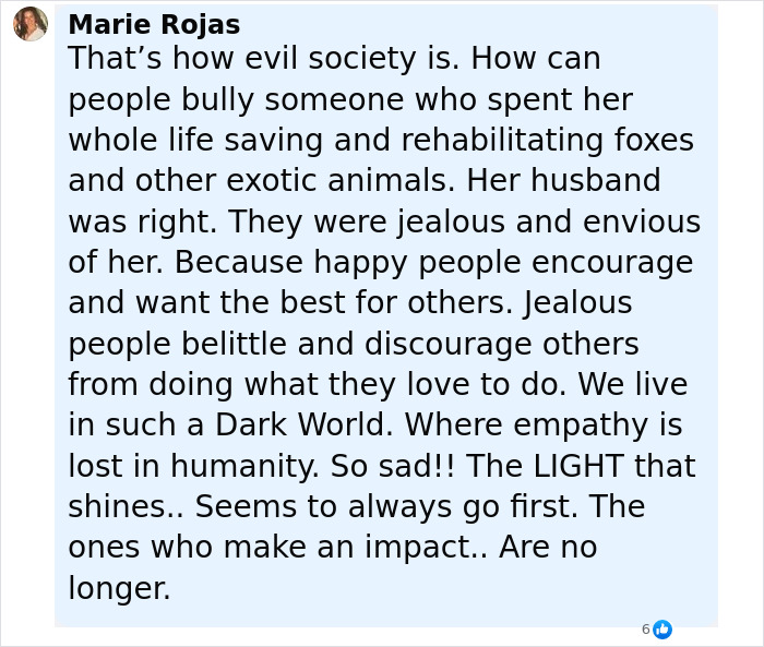 Woman Who Spent Years Rescuing Exotic Animals Takes Her Own Life At 29 After Being Bullied Online Woman Who Spent Years Rescuing Exotic Animals Takes Her Own Life At 29 After Being Bullied Online