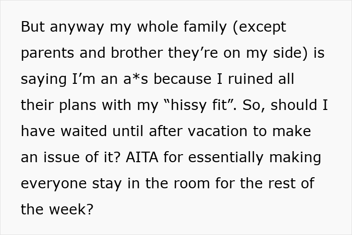 Text post showing a 17-year-old refusing to babysit multiple kids during family vacation, causing adults to meltdown.