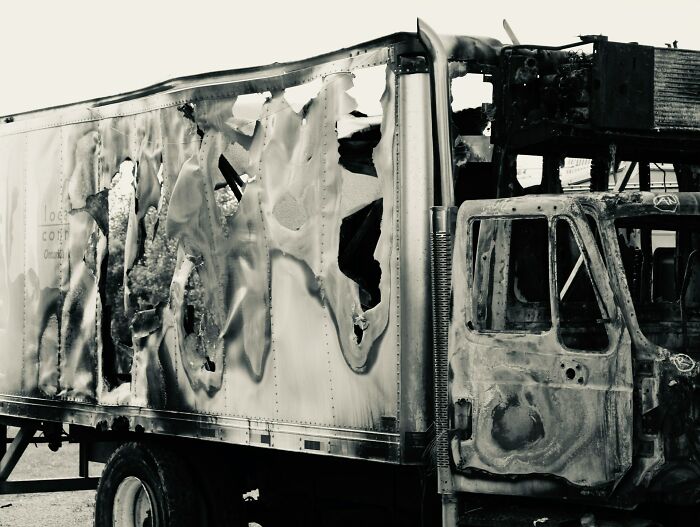 Truck Drivers Shared 35 Of Their Most Memorable Incidents While On The Road