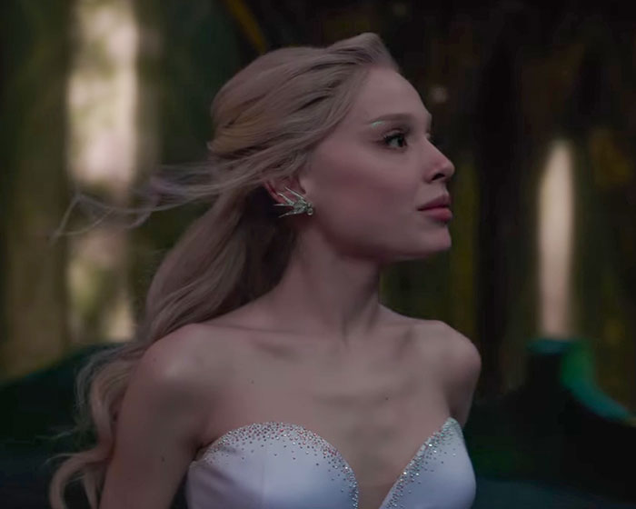 Ariana Grande with an entirely visible ribcage and ghoulish look in new Wicked trailer, sparking worry among fans.