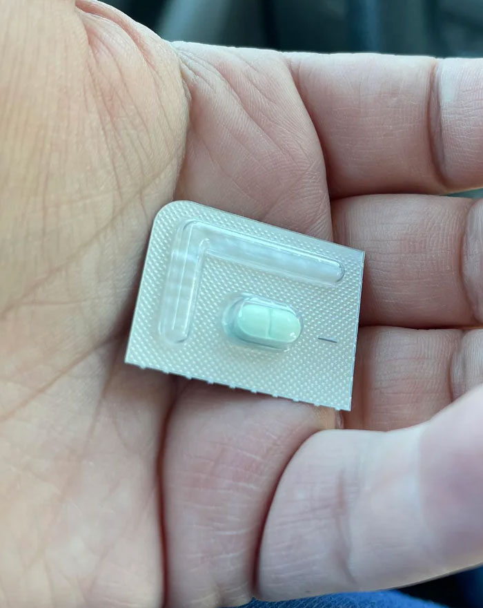 People Point Out 50 Popular Products With Design Flaws Everyone Has Just Learned To Accept