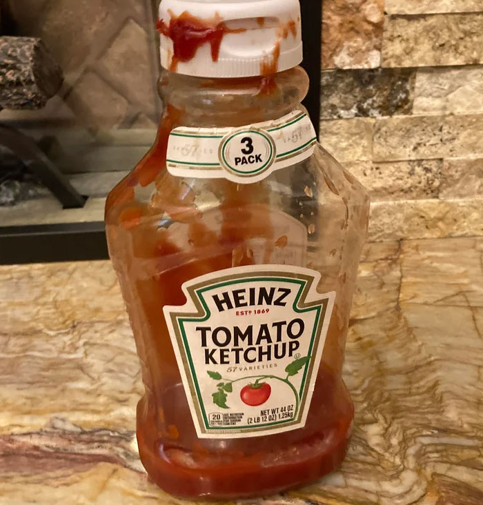 People Point Out 50 Popular Products With Design Flaws Everyone Has Just Learned To Accept