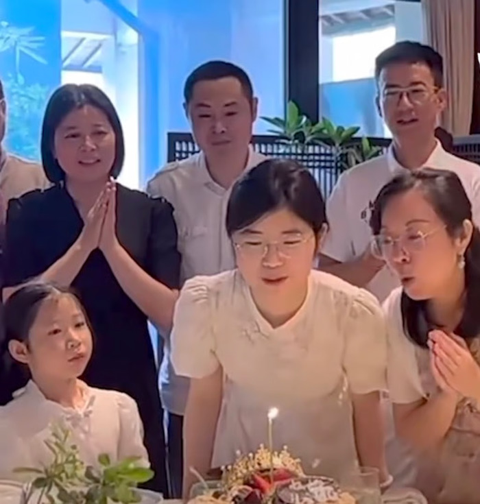 Woman Who Saved Little Girl Falling From 10th Floor Is Melting Hearts 14 Years Later