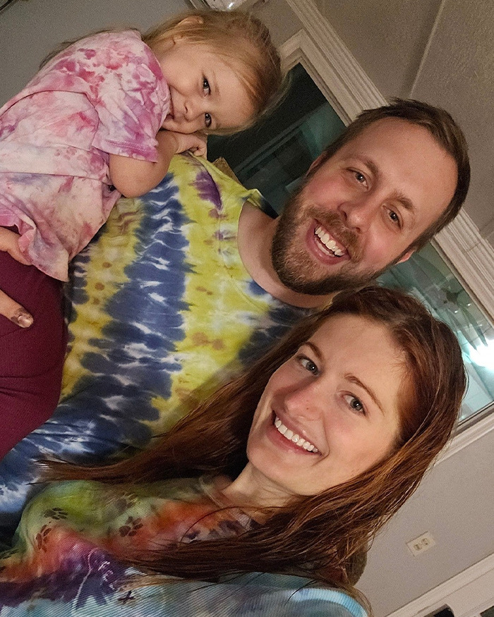 Woman Who Spent Years Rescuing Exotic Animals Takes Her Own Life At 29 After Being Bullied Online Woman Who Spent Years Rescuing Exotic Animals Takes Her Own Life At 29 After Being Bullied Online