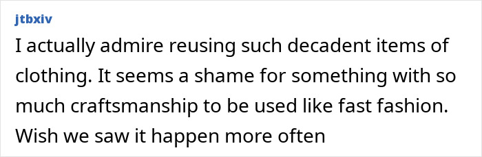 Kris Jenner Skeleton Barbie leg photoshop fail highlighted after alleged $100k facelift controversy on social media.