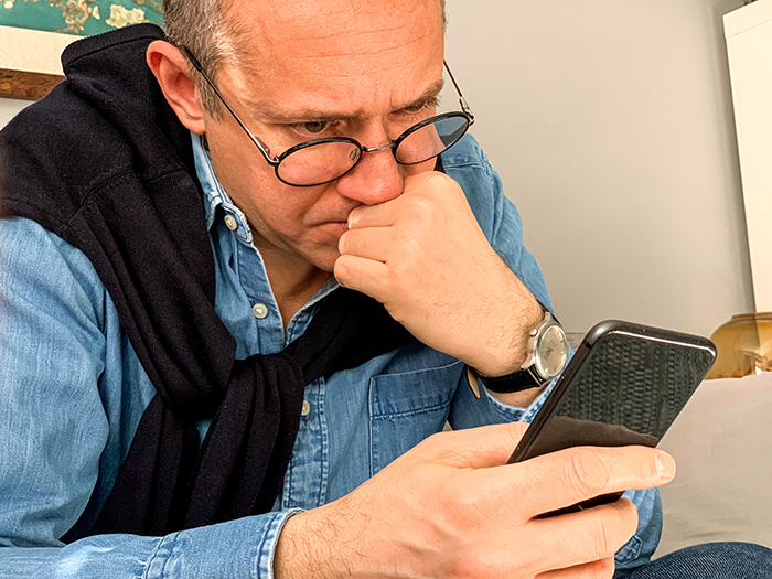 Woman Gets Message From Boss After Posting Beach Pics: “I Don’t Like This” - 6