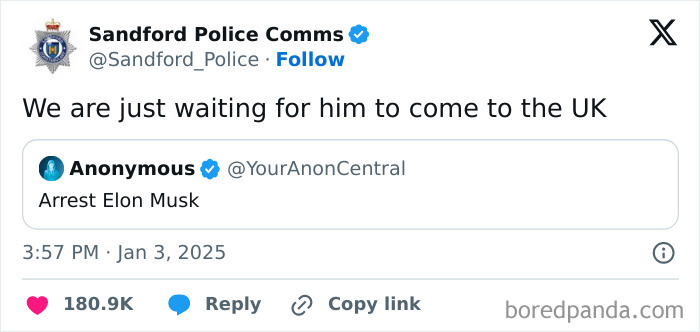 Screenshot of a Twitter exchange highlighting a humorous callout from White People Twitter screenshots.