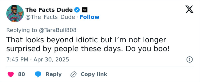 Screenshot of a tweet warning about the trendy freeze branding tattoo alternative putting people at risk. Screenshot of a tweet warning about the trendy freeze branding tattoo alternative putting people at risk.