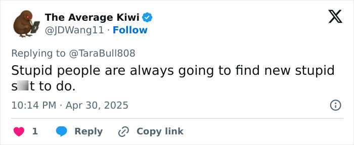 Tweet from The Average Kiwi criticizing people for trying risky trendy freeze branding tattoo alternative despite doctors’ warnings. Tweet from The Average Kiwi criticizing people for trying risky trendy freeze branding tattoo alternative despite doctors’ warnings.
