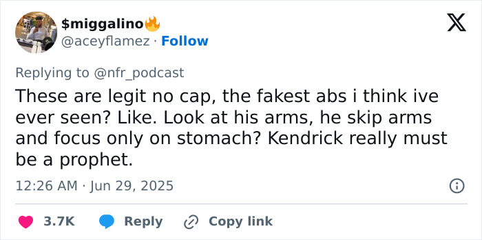 Screenshot of a tweet mocking the authenticity of fake six-pack abs and questioning plastic surgery for abs.