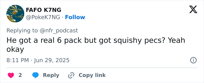 Screenshot of a tweet mocking a fake six-pack and questioning plastic surgery for abs in a shirtless photo.