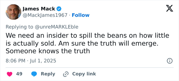 Screenshot of a tweet discussing Meghan Markle forced to issue refunds after latest website glitch frustrating shoppers.