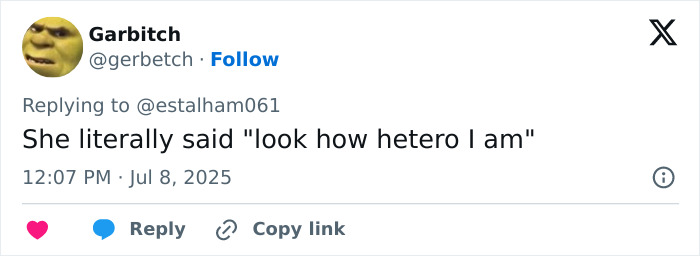 Screenshot of a tweet discussing JoJo Siwa's trad wife transformation and straight pop genre controversy.