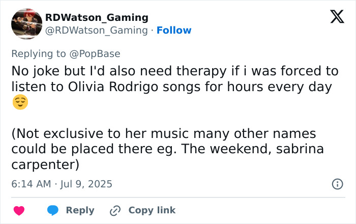 Tweet discussing mixed reactions to Olivia Rodrigo's caring gesture for her crew after a team member's statement. Tweet discussing mixed reactions to Olivia Rodrigo's caring gesture for her crew after a team member's statement.