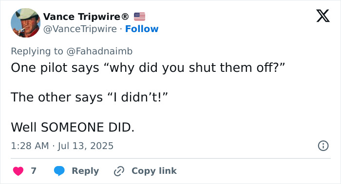 Screenshot of a tweet discussing an Air India pilot deliberately shutting off fuel while staying composed as copilot panicked.