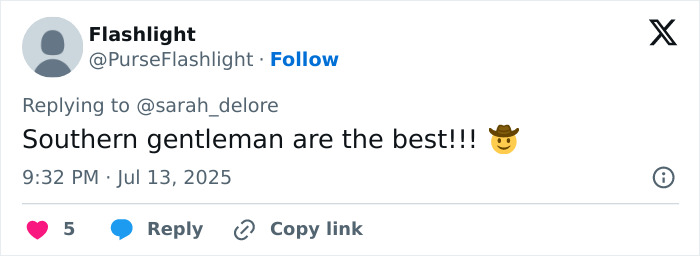 Matthew McConaughey praised as a gentleman for his respectful gesture towards British royalty at the Wimbledon final.