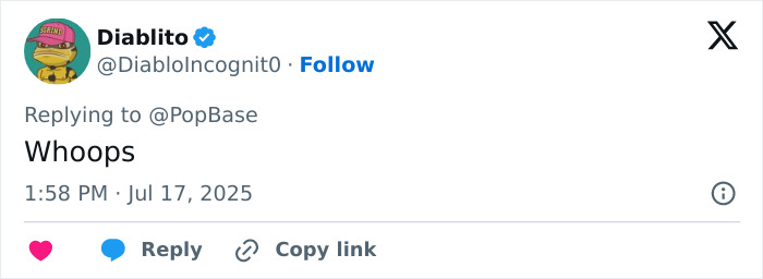 Coldplay Concert Cameraman Catches Couple Cheating On Their Partners During Show - 22