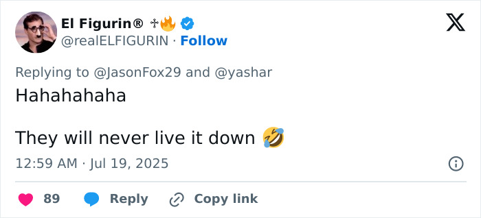 Tweet showing reaction to baseball mascot hilariously mocking disgraced CEO during kiss cam scandal.