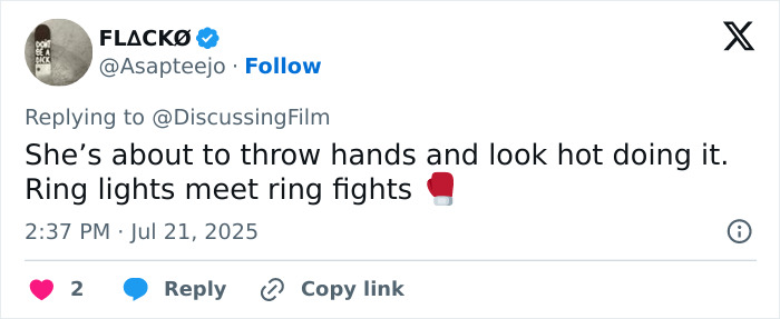 Tweet text discussing Sydney Sweeney’s dramatic body transformation for a legendary boxer role with boxing glove emoji. Tweet text discussing Sydney Sweeney’s dramatic body transformation for a legendary boxer role with boxing glove emoji.