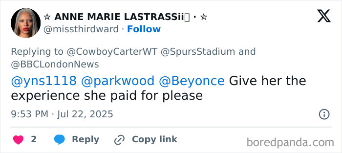 Tweet from a Beyonc&eacute; fan expressing distress over a dehumanizing experience at Cowboy Carter concert.