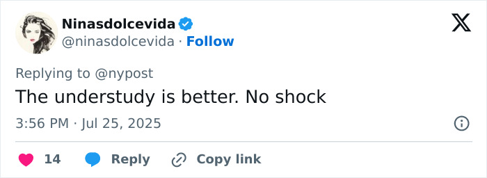 Screenshot of a tweet commenting on Rachel Zegler suddenly exiting Evita mid-show and praising the understudy. Screenshot of a tweet commenting on Rachel Zegler suddenly exiting Evita mid-show and praising the understudy.